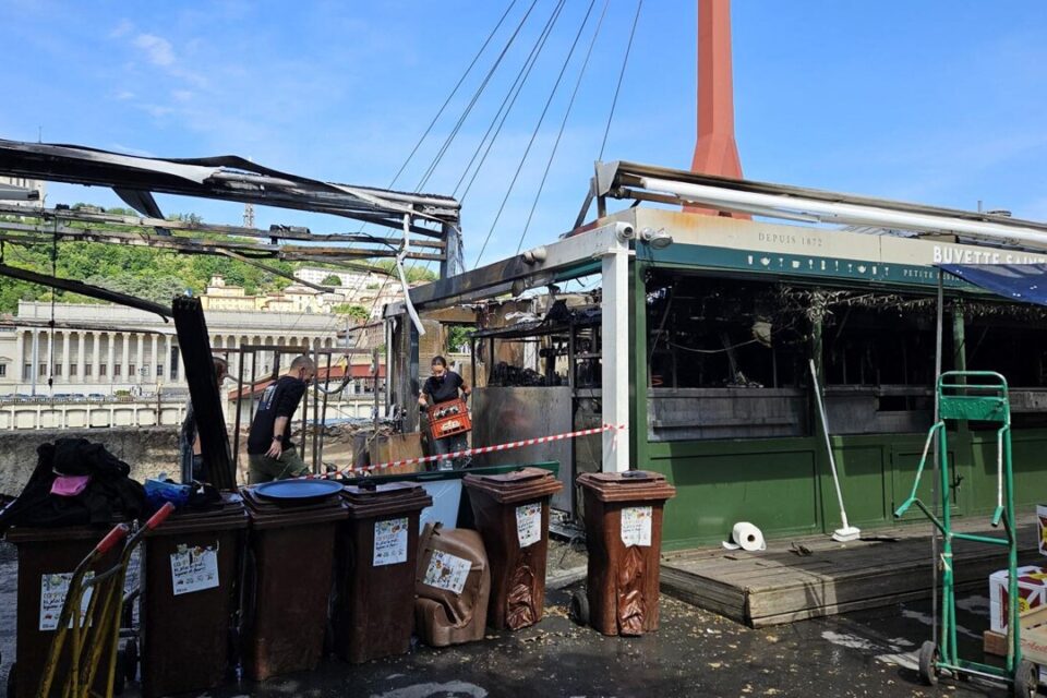 Une grande partie de la buvette Saint-Antoine a été détruite par les flammes.