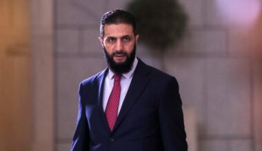 La visite du président syrien Ahmed al-Charaa à Paris suscite la polémique