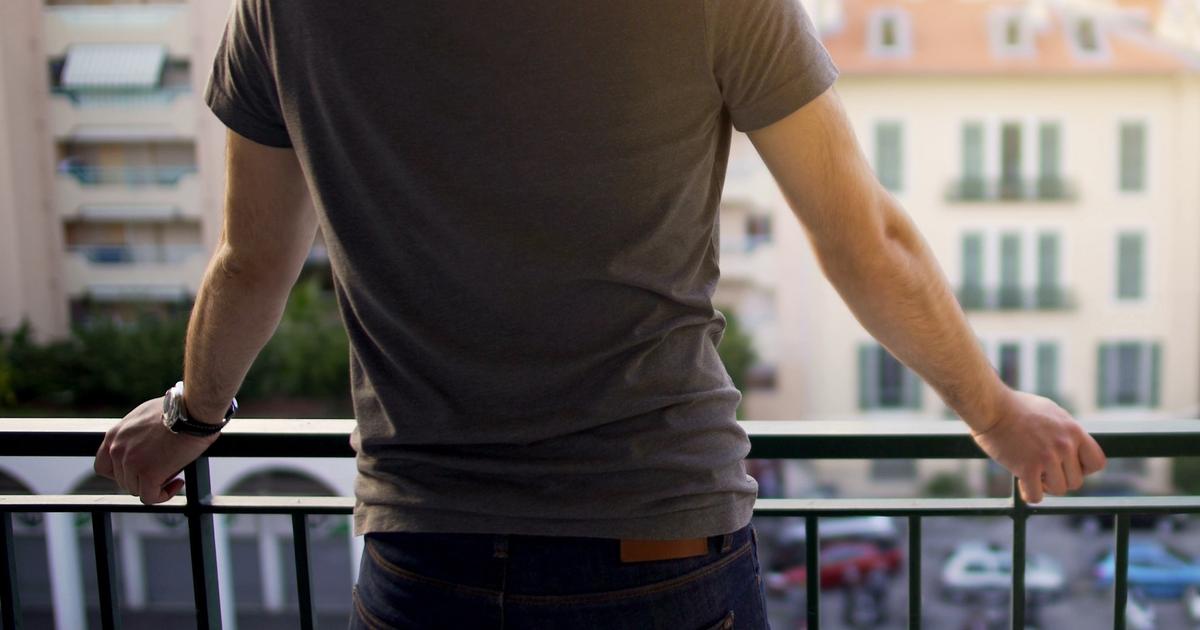 ivre, un homme chute du 3e étage d’un logement Airbnb