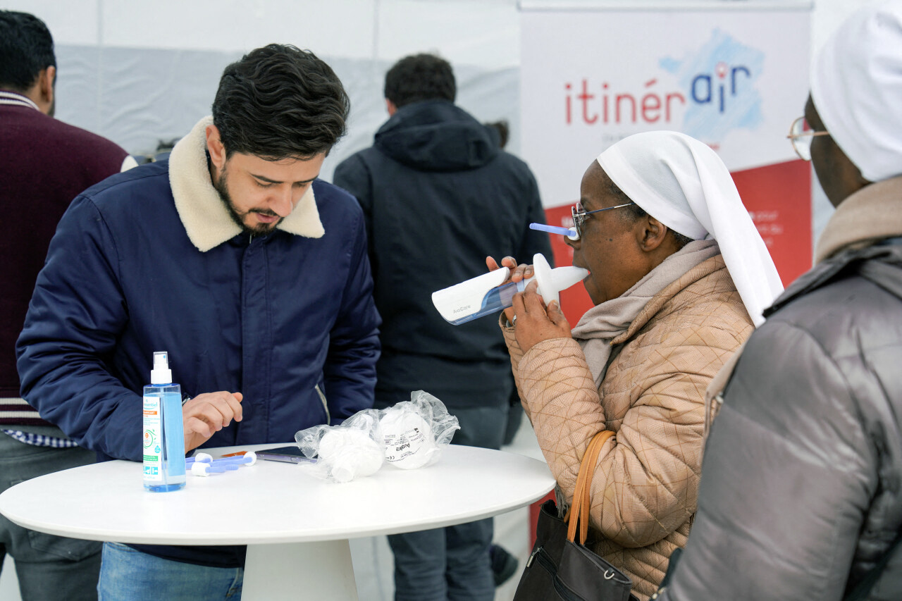 à Bois-Colombes, les passants peuvent tester leur souffle gratuitement