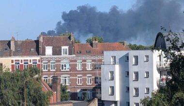 Visible depuis Lille, un incendie s’est déclaré sur un camp rom de Ronchin ce samedi
