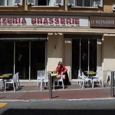 Lire aussi