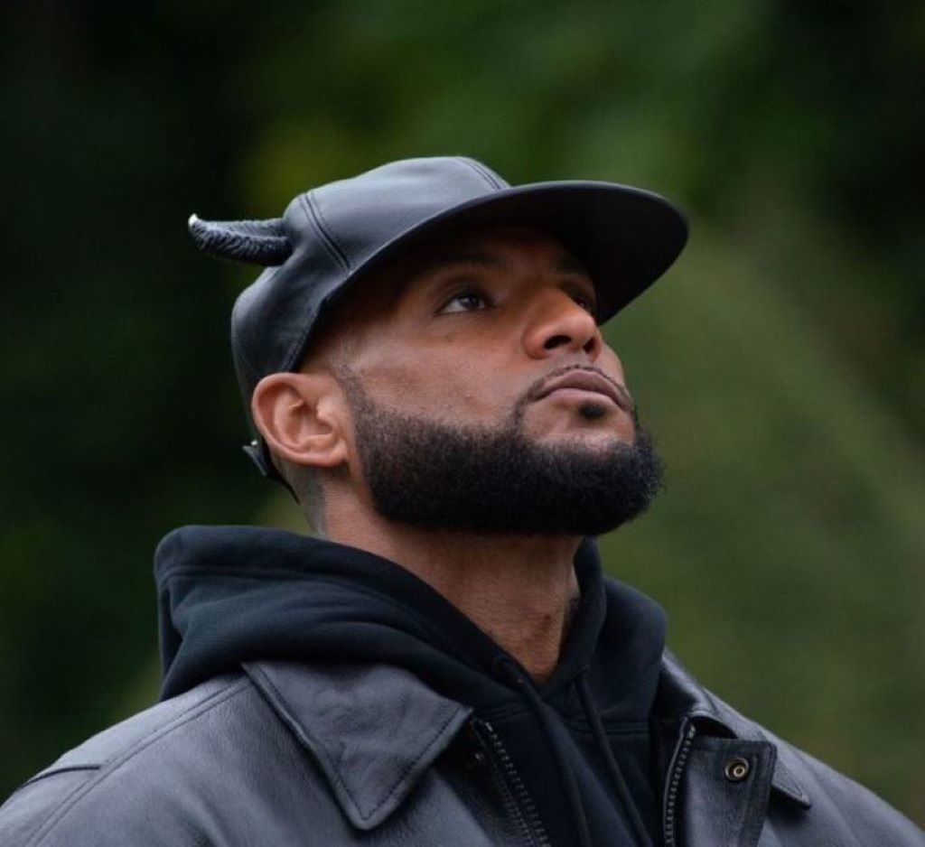le rappeur sous le coup d'une "sanction rare et sévère"