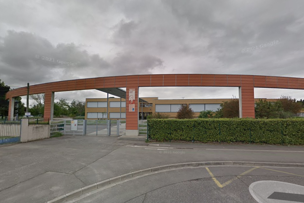 Près de Toulouse. Un parent d'élève s'en prend violemment à une personne dans ce collège