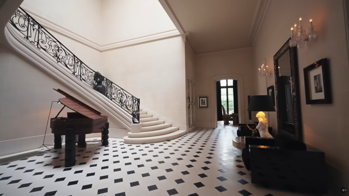 Lenny Kravitz : à quoi ressemble son incroyable hôtel particulier à Paris ?