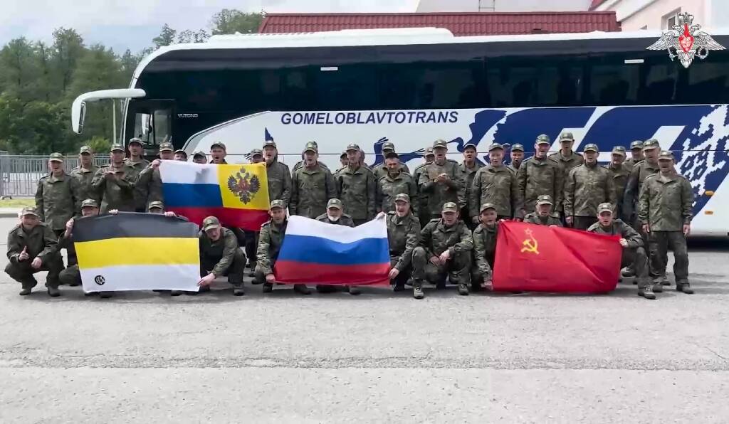 Une nouvelle attaque massive sur l'Ukraine fait au moins 9 morts, avant un dernier échange de prisonniers