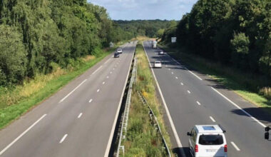 Un jeune de 15 ans saute d’un pont sur la 2x2 voies Nantes-Cholet, son pronostic vital engagé