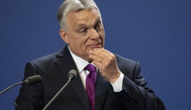 La Commission européenne demande à la Hongrie de retirer son projet de loi sur "la transparence"