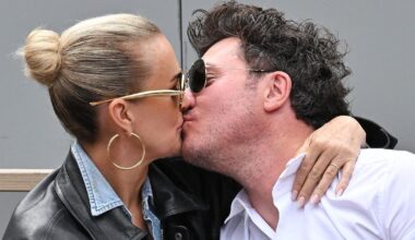 Baiser fougueux, éclats de rire... Laeticia Hallyday s’affiche avec son nouveau compagnon à Roland-Garros