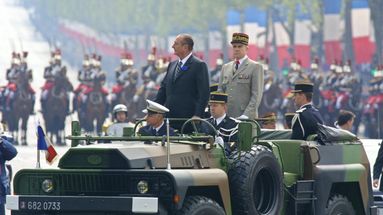 Commémorations officielles du 8 mai 1945, en 2002.