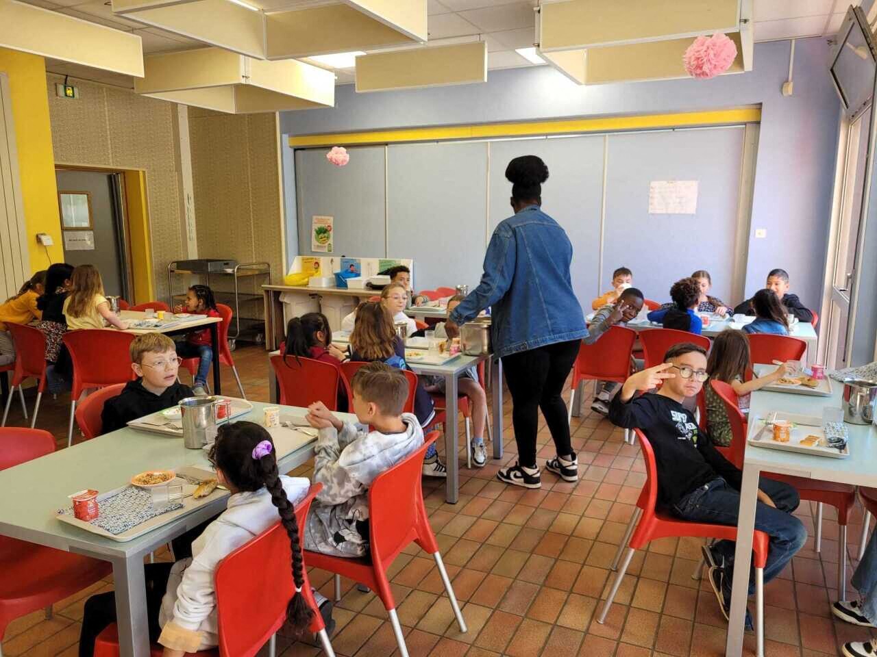 grâce à un défi, les élèves évitent des tonnes de déchets à la cantine