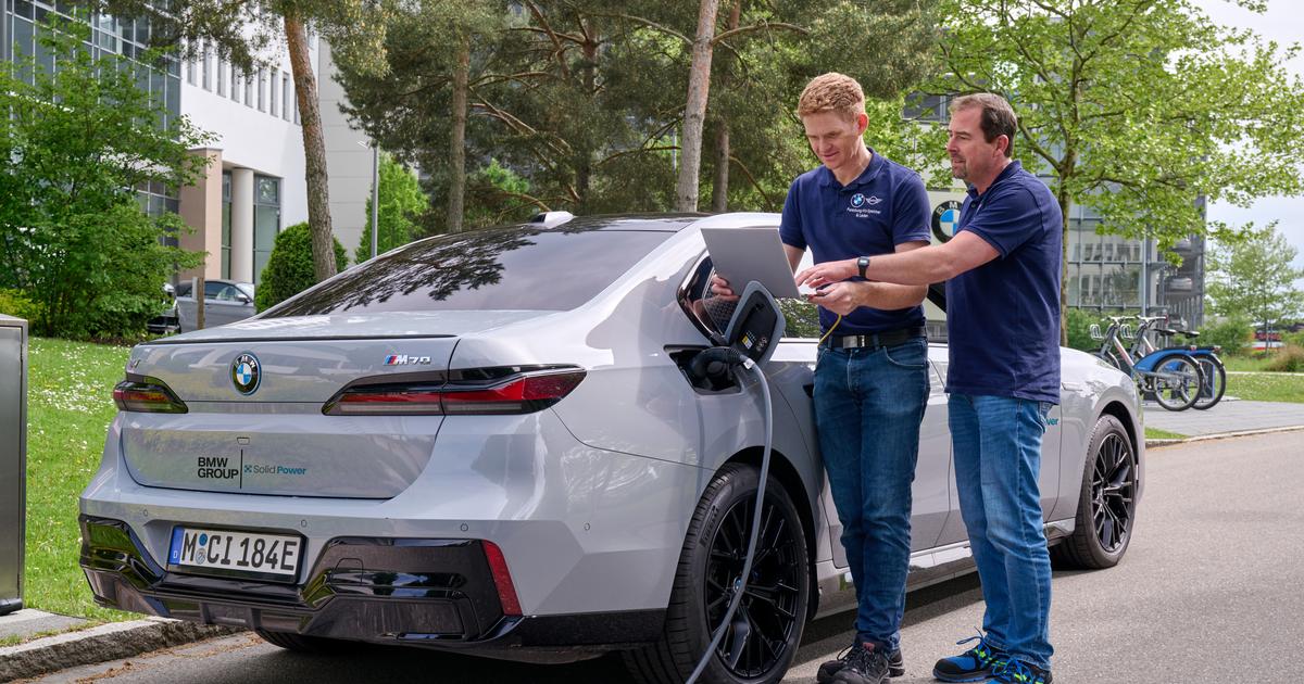 BMW lance ses premières voitures à batterie solide sur les routes