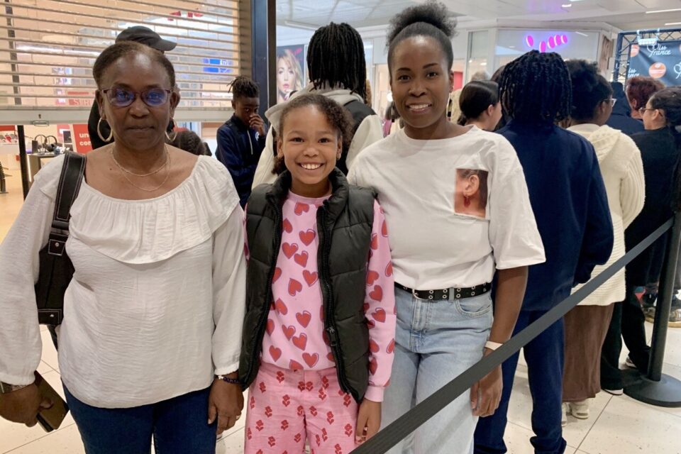 A Plaisir (Yvelines), Joseline, Dorine et Tania sont venues rencontrer Miss France 2025, élue Miss Martinique en 2024.