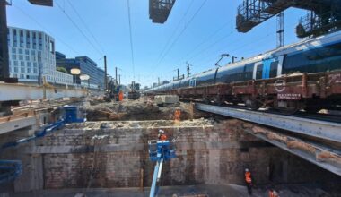 SNCF. Opération "coup de poing" pour remplacer un pont centenaire à Paris, sans couper le trafic des trains