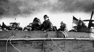 Débarquement des soldats américains en Normandie. 