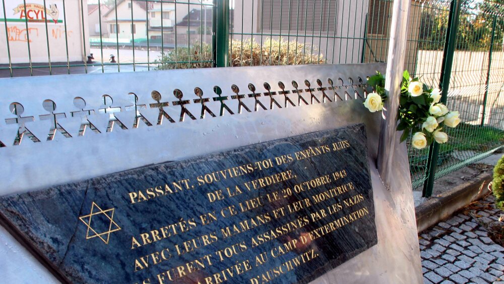 Un suspect en garde à vue après la détérioration de la plaque de la Verdière en mémoire des Enfants juifs déportés