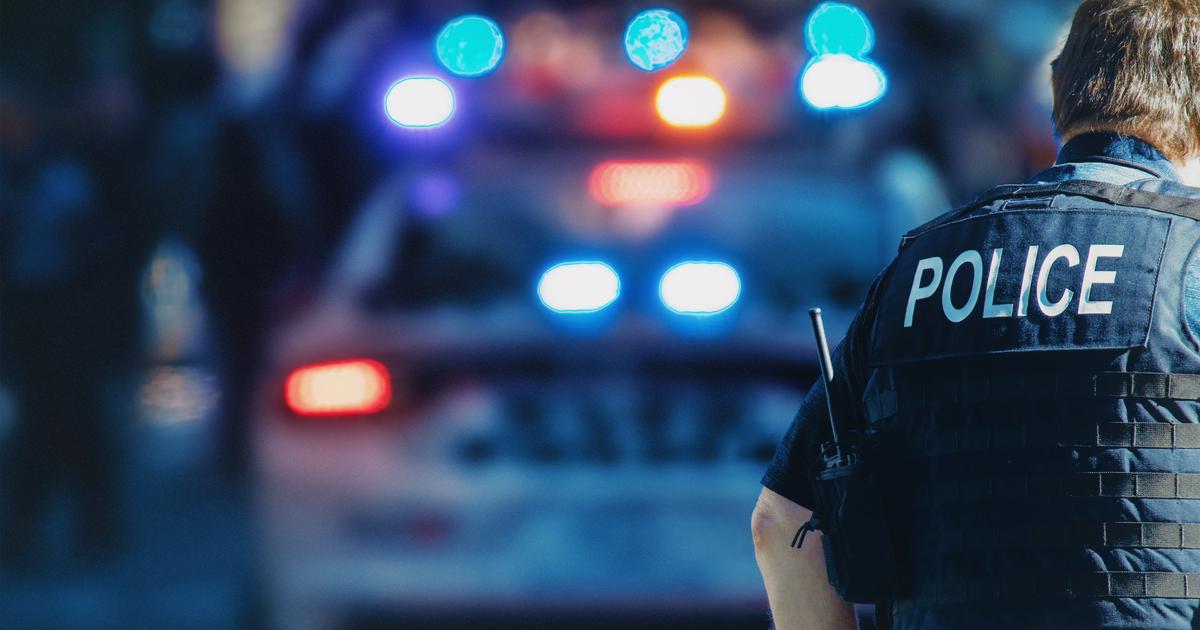 Interpellation d'un maire qui protestait contre un mégacentre de détention pour migrants près de New York