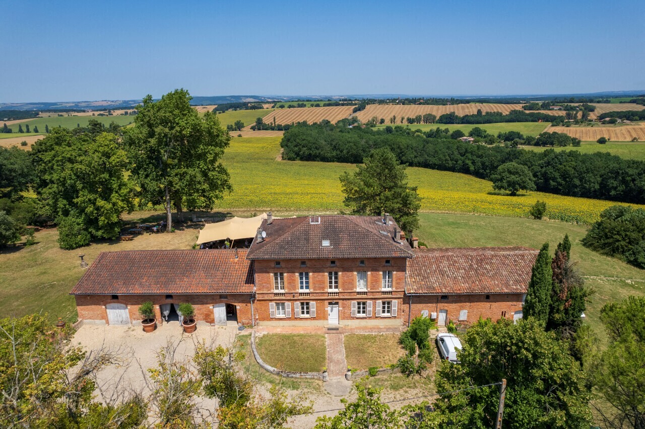 Le chef deux étoiles Pierre Lambinon rouvre son restaurant éphémère, près de Toulouse
