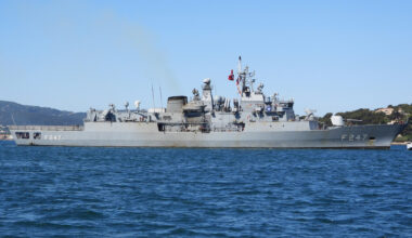 Cinq bâtiments des groupes navals de l’OTAN, dont trois turcs, de passage à Toulon
