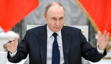 Vladimir Poutine menace d'«étrangler» les entreprises occidentales qui restent en Russie
