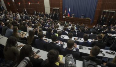 Ces “futurs diplomates” au cœur de la fabrique russe de fausses informations
