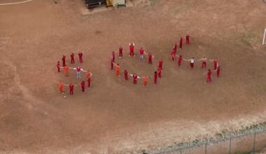 des migrants menacés d'expulsion au Salvador forment un SOS dans leur prison