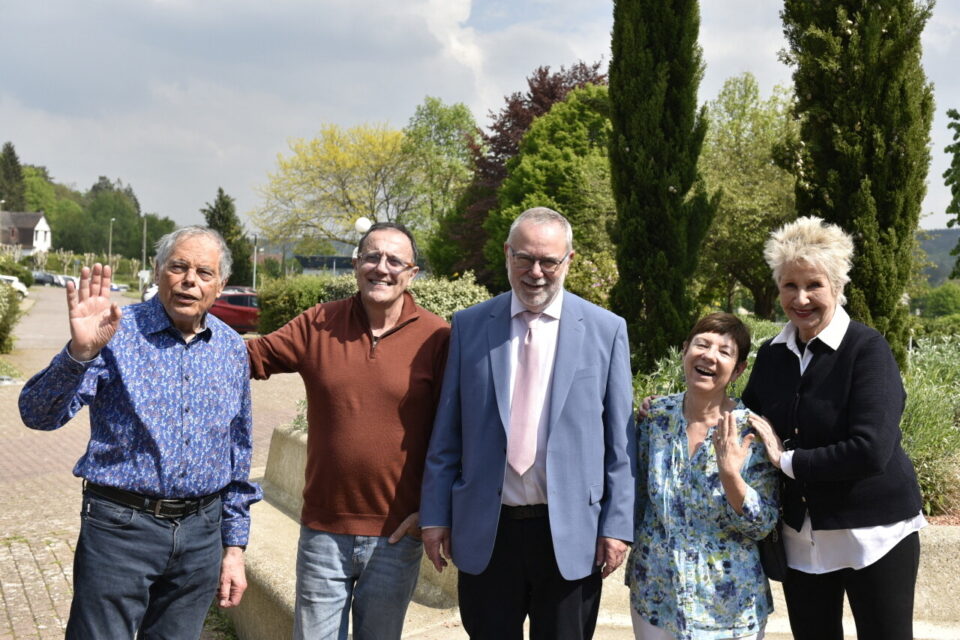 Jean-Luc Romet et Catherine Corroyer, bien entourés par les invités d'honneur