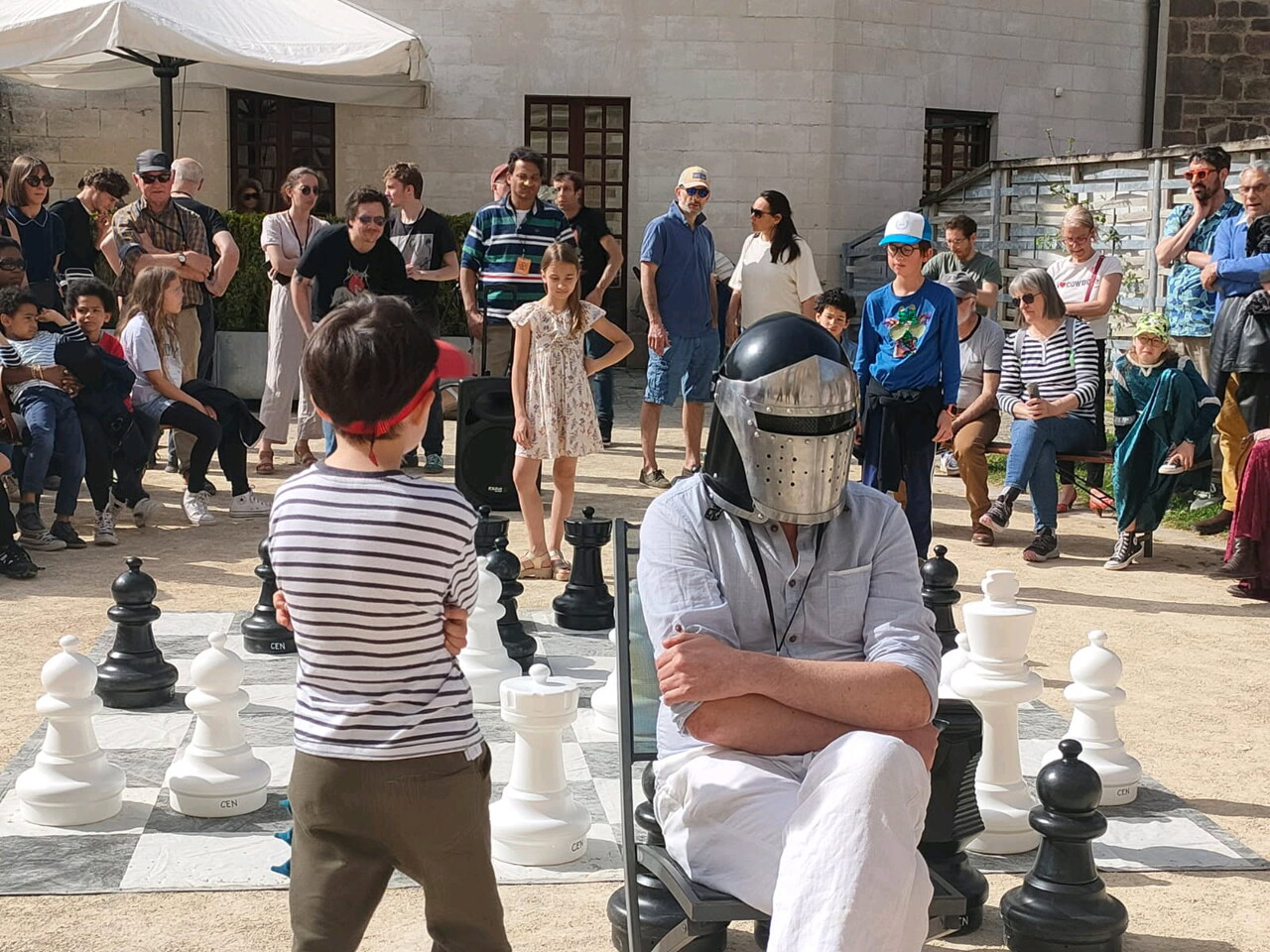 maître international d'échecs, comment Vincent Colin a réussi à vivre de sa passion