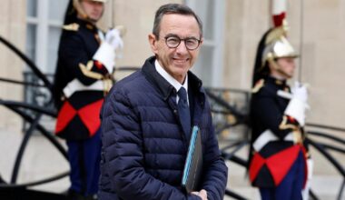 Retailleau dénonce un texte «déséquilibré», Line Renaud et Gabriel Attal prônent la «liberté de choix»