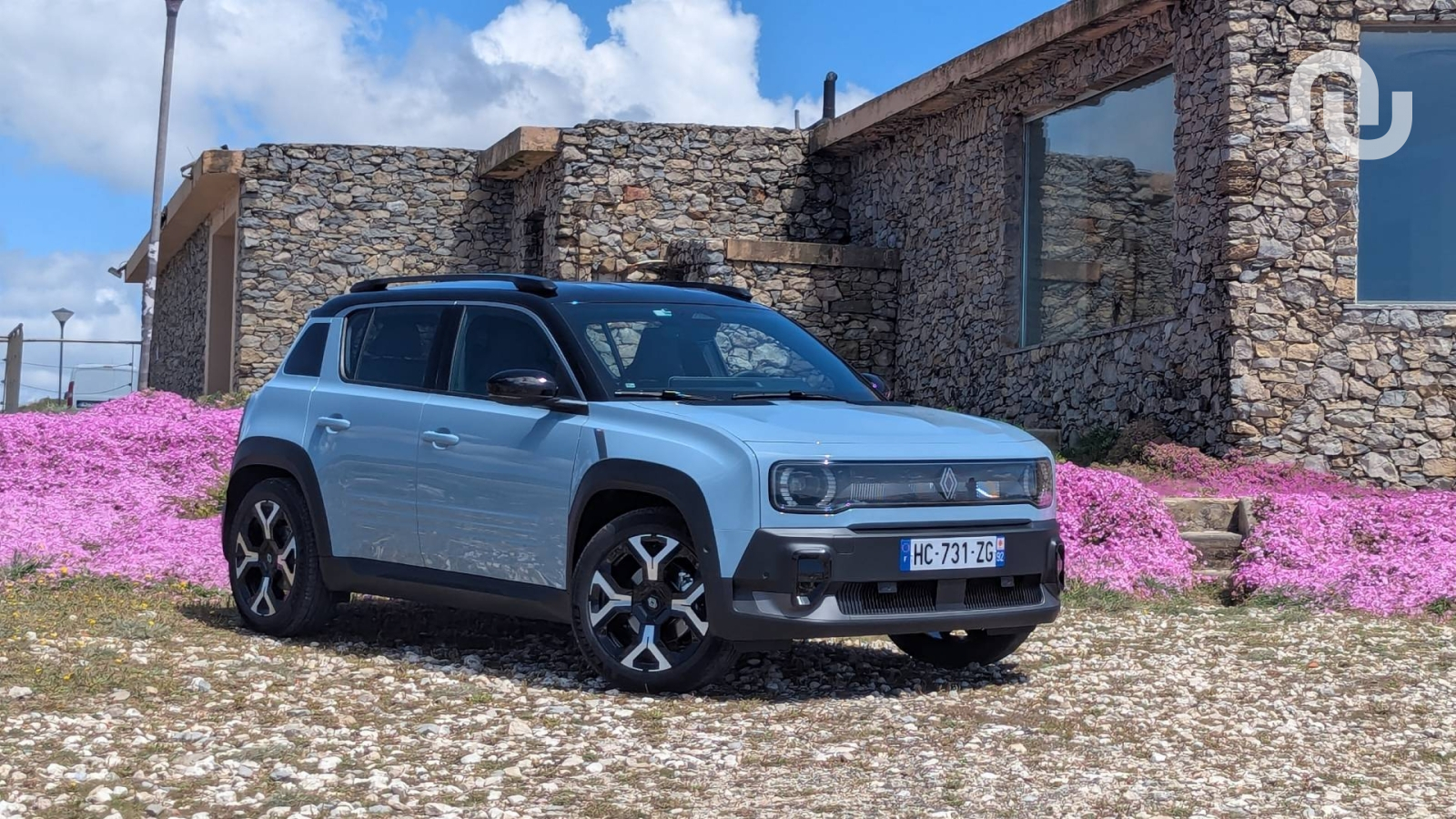 Notre essai complet de la Renault 4 e-tech : ces petits plus qui changent tout !