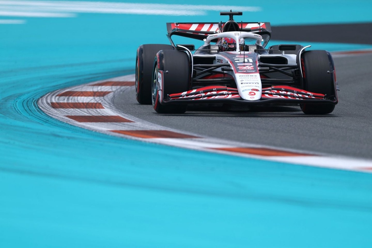 Pas de sanction sportive pour Ocon après avoir gêné Norris