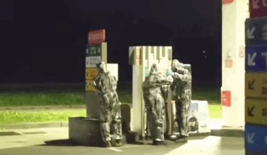 des militants s'en prennent à des stations services Total