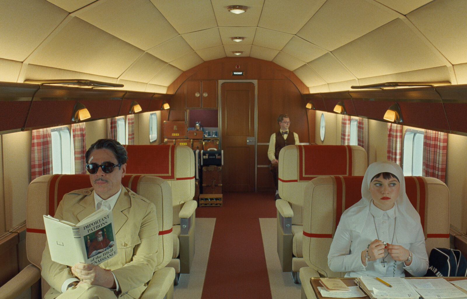 The Phoenician Scheme : un duo père-fille sur fond d’espionnage, par Wes Anderson