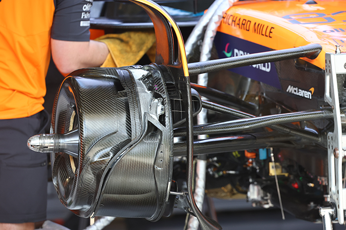 <p>McLaren, pneu, F1</p>