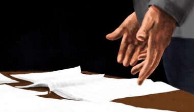 « Charlie Hebdo » a porté plainte après la diffusion de fausses unes et soupçonne une « propagande prorusse »