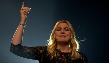quel mystérieux message Louane a-t-elle adressé à sa maman à la fin de sa prestation ?
