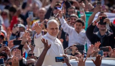 JD Vance, Zelensky, Felipe VI... La messe inaugurale du pape Léon XIV en images