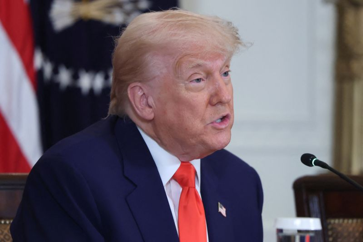 Trump menace l'UE de droits de douane de 50% et fait pression sur Apple - 23/05/2025 à 21:38