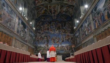 à J-4 du conclave pour élire le futur pape, un cardinal se désiste et dénonce une "soif du pouvoir"