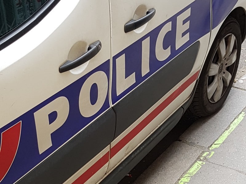 un policier incarcéré pour le viol présumé d’un enfant de huit ans