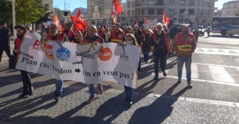Les agents refusent de payer pour venir travailler
