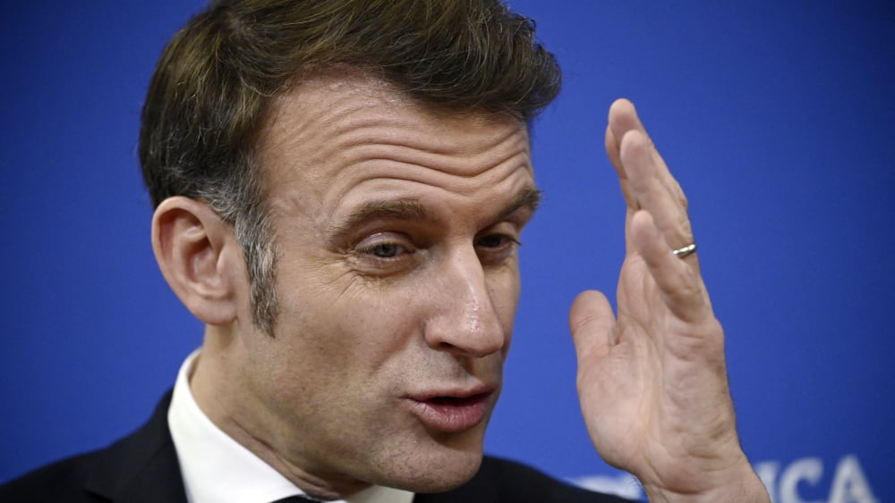 Emmanuel Macron : "On ne va rien lâcher sur ArcelorMittal à Fos" - La Provence