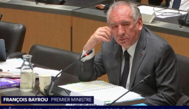 François Bayrou choque en justifiant sa gifle sur un enfant à Strasbourg