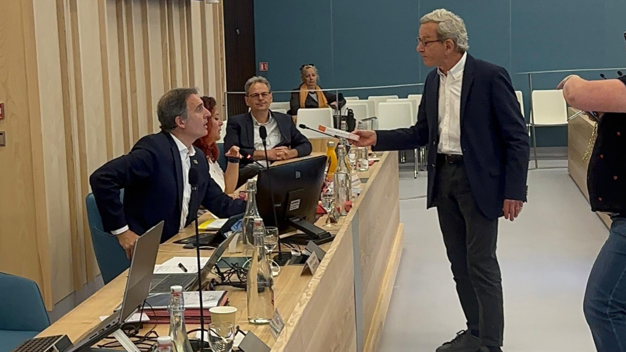 les élus de la majorité refusent de se soumettre à des tests anti-drogue amenés par l'opposition