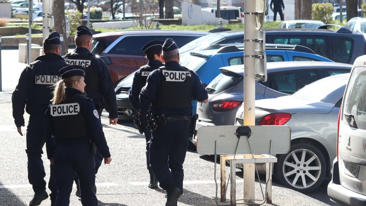 les policiers saisissent d’importantes quantités de stupéfiants dans le quartier Mistral