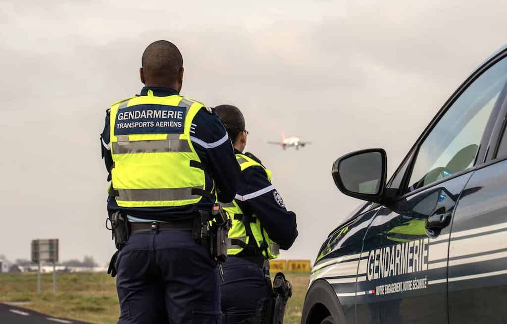 acte criminel à l'Esma, quatre avions incendiés, dix autres vandalisés