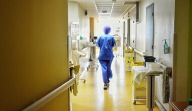 après l'hospitalisation de deux jeunes, une cinquantaine de contacts identifiés