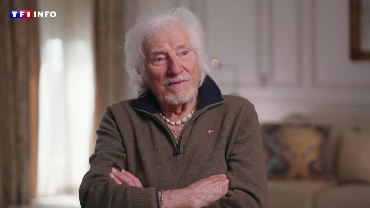 "Je ne m'autorise pas à être malheureux" : Hugues Aufray, 95 ans, se confie dans "Sept à Huit"