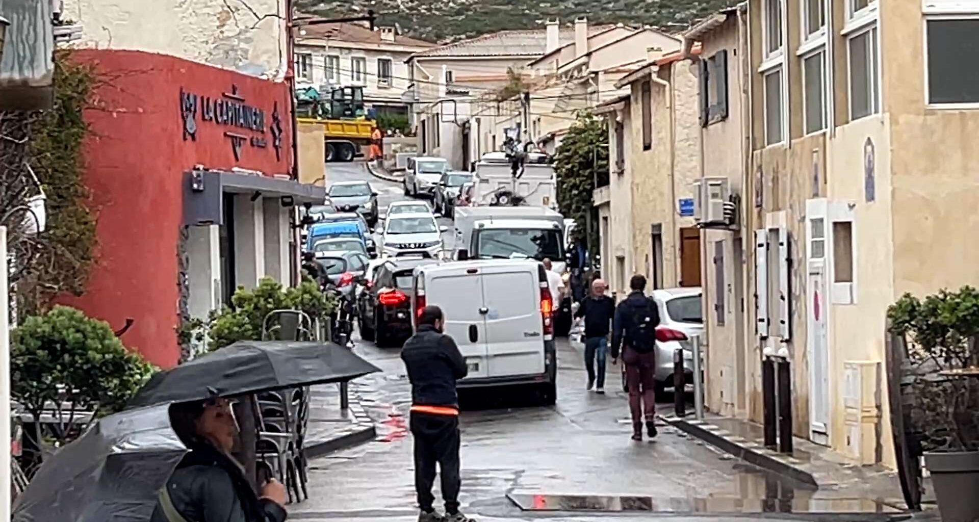 Vendredi 9 mai à Martigues, ils ont - vraiment - fait le pont