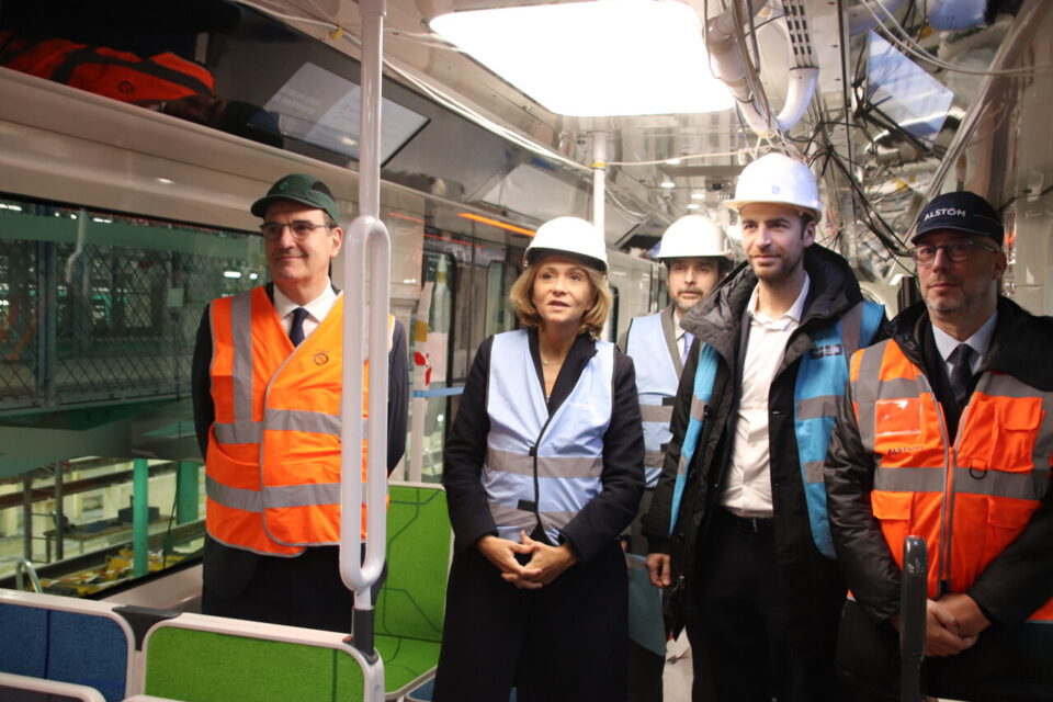 Valérie Pécresse et Jean Castex ont visité le nouveau métro vendredi 14 février 2025.